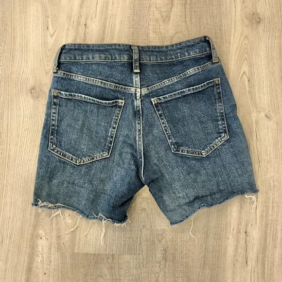 Old Navy High Rise OG Straight Jean Short Size 2 - Picture 3 of 6